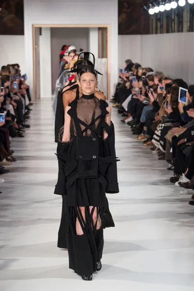 Look 26